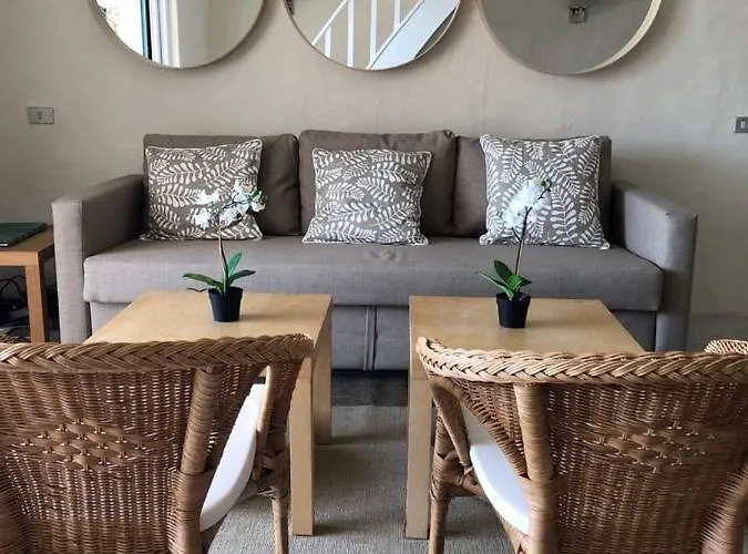 Loft Via Della Marina, Appartement *